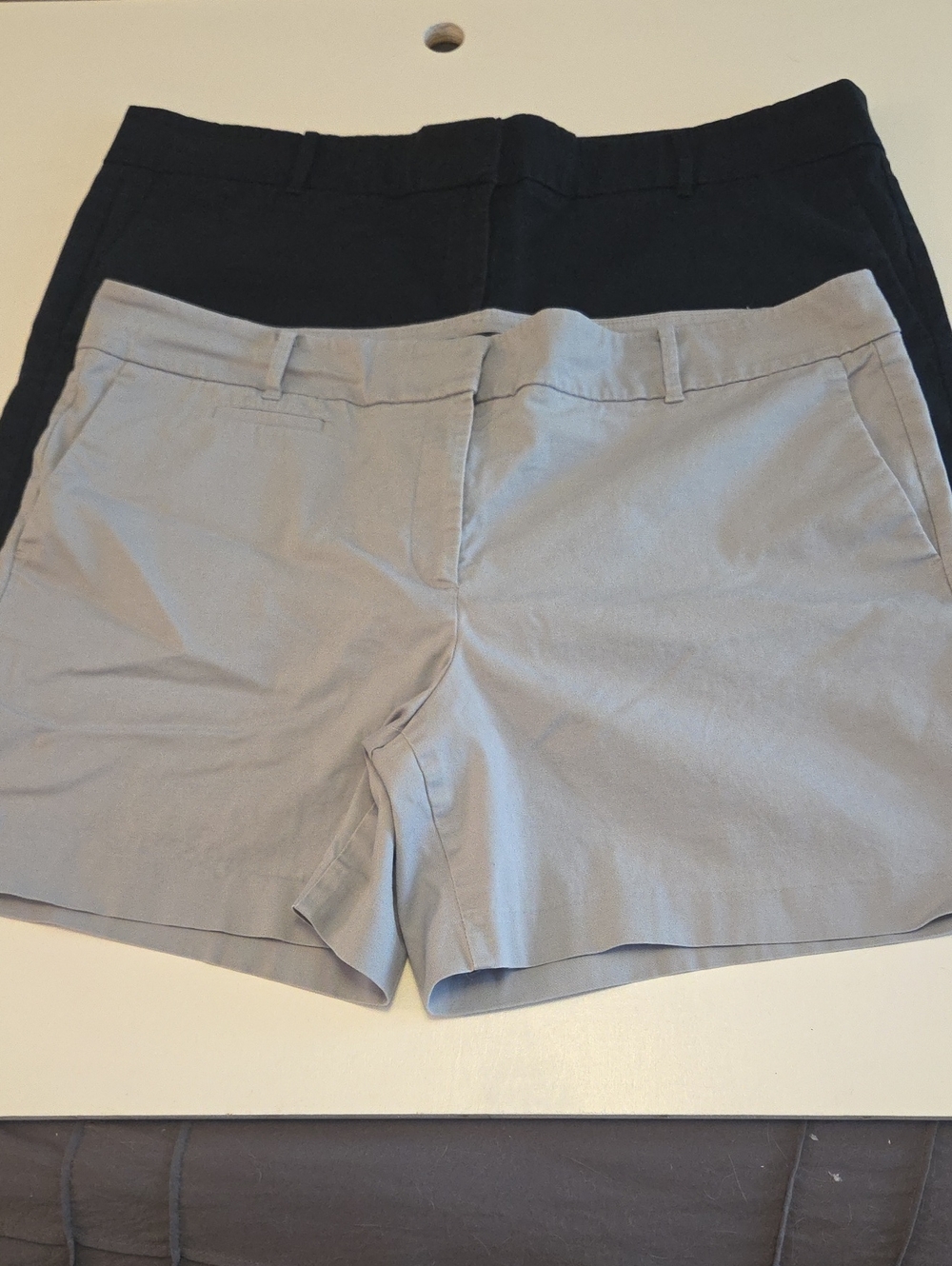 Ann Taylor Women's Shorts Gray and Black - Twin Pack Size 18